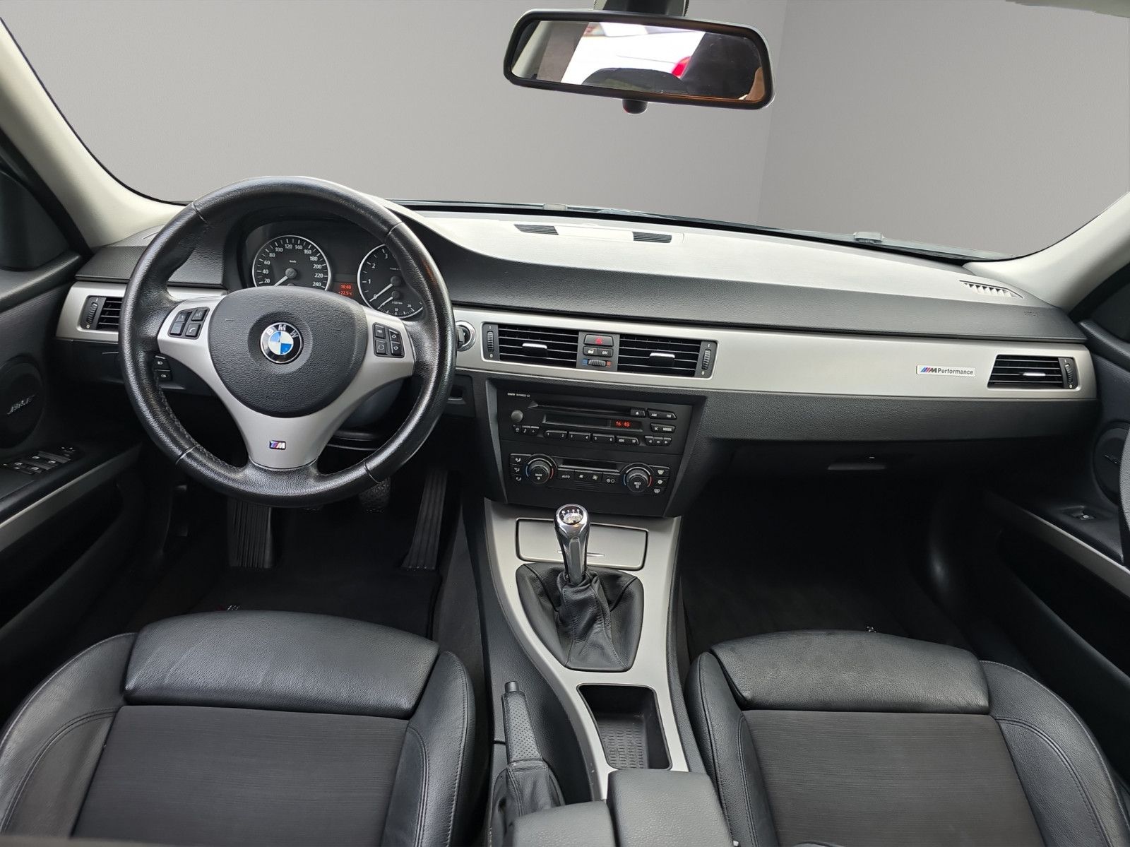 Fahrzeugabbildung BMW Touring 325i*Klima*Keyless GO*Xenon*VOll
