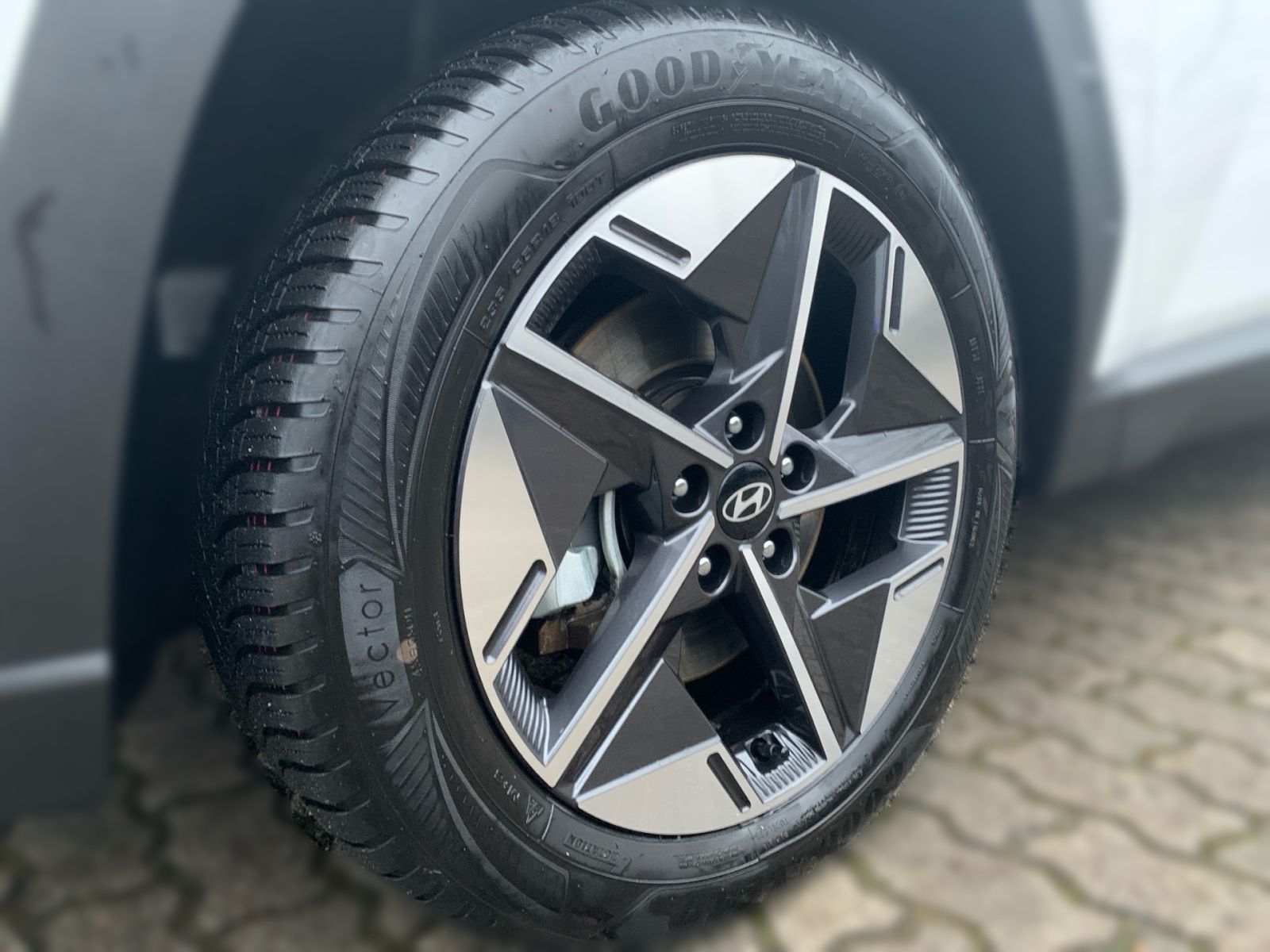 Fahrzeugabbildung Hyundai TUCSON 1.6 T-GDI Trend Hybrid LED Paket