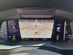 Fahrzeugabbildung Skoda Superb Combi Sportline iV Navi LED ACC AHK 360°