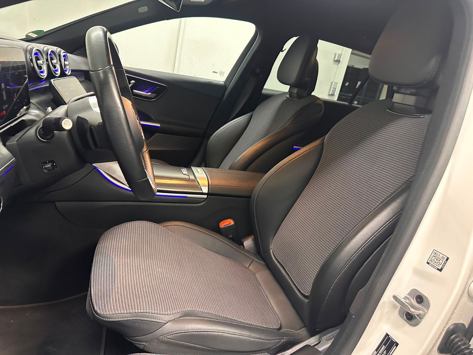 Fahrzeugabbildung Mercedes-Benz C 220 d T Autom. *AVANTGARDE*360°*KEYLESSGO*