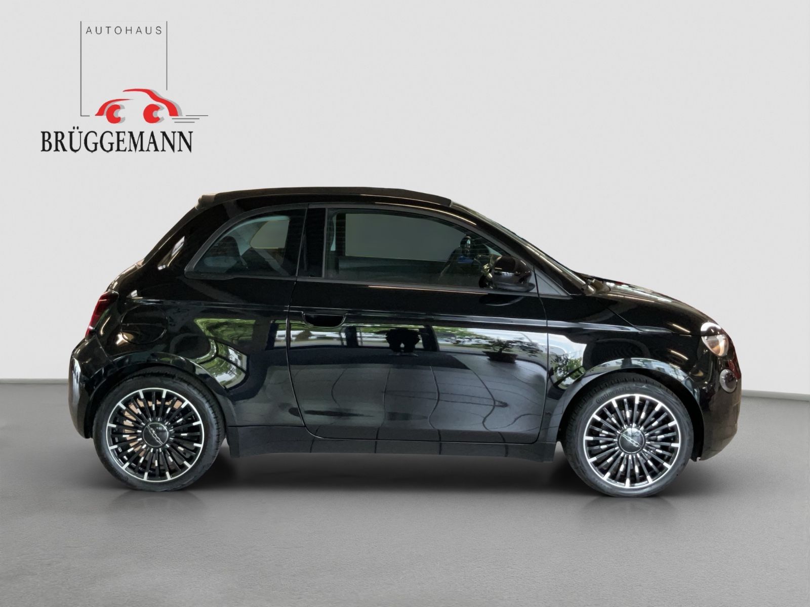 Fahrzeugabbildung Fiat 500e Cabriolet Icon