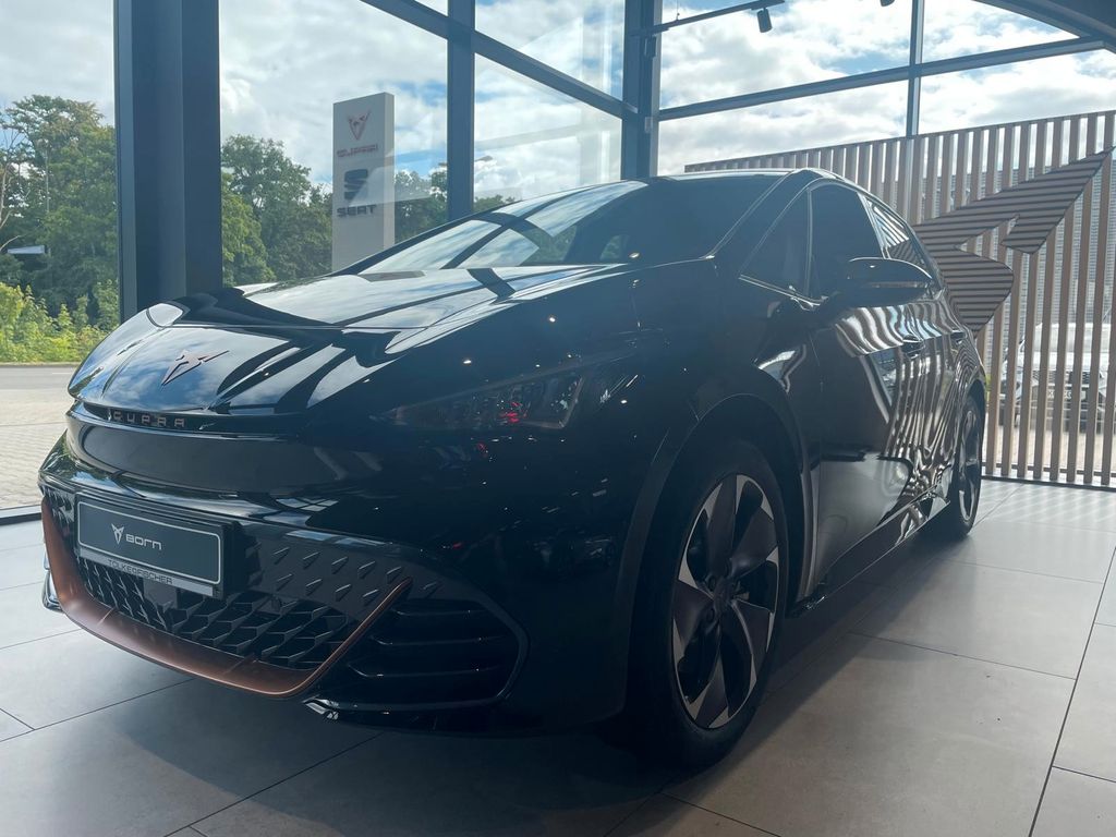 Born 150 kW (204PS) 60 kWh