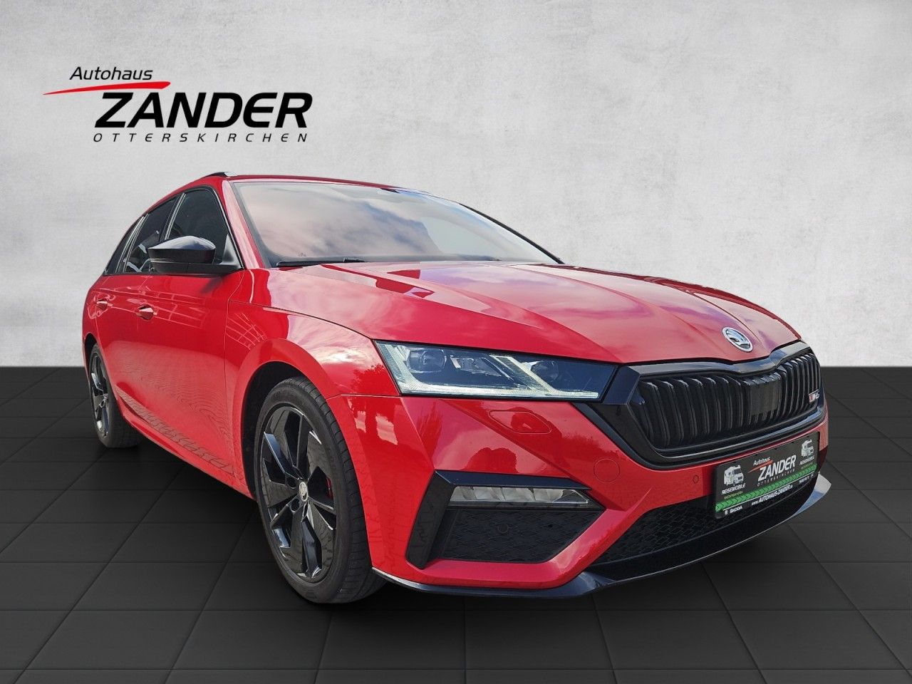 Fahrzeugabbildung SKODA Octavia Combi RS,AHK,Matrix,Navi,SHZ,Panorama