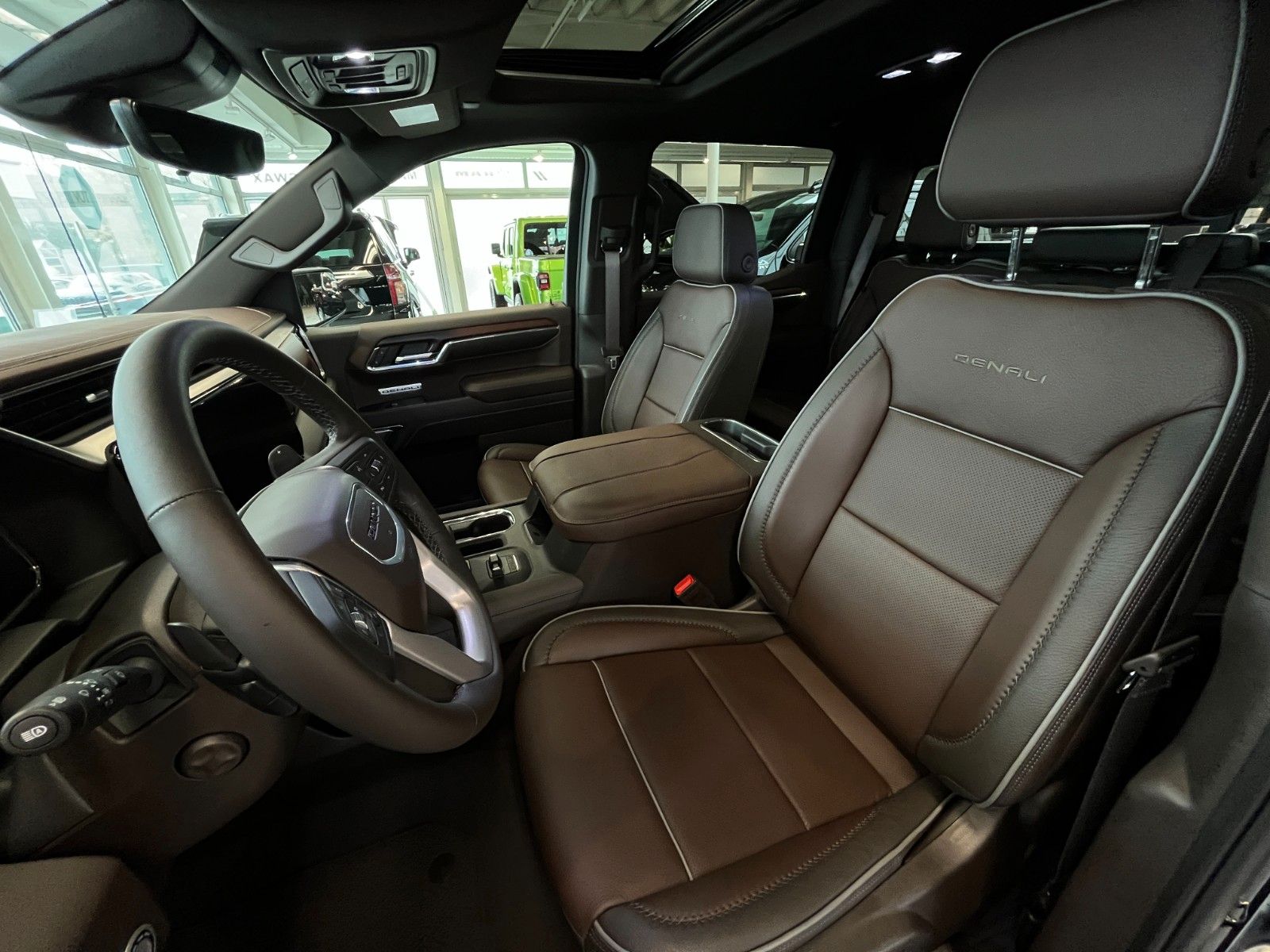 Fahrzeugabbildung GMC Sierra 1500 Denali Black 6.2 LPG*HeadUp*360°