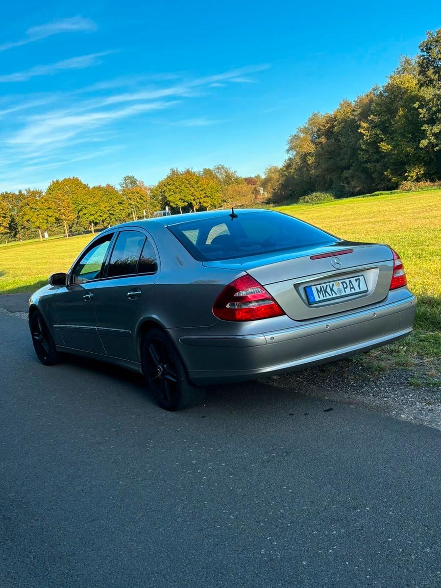 Mercedes-Benz E 280