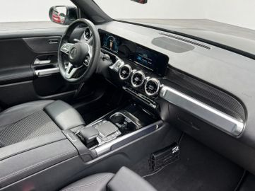 Mercedes GLB 180 - 12