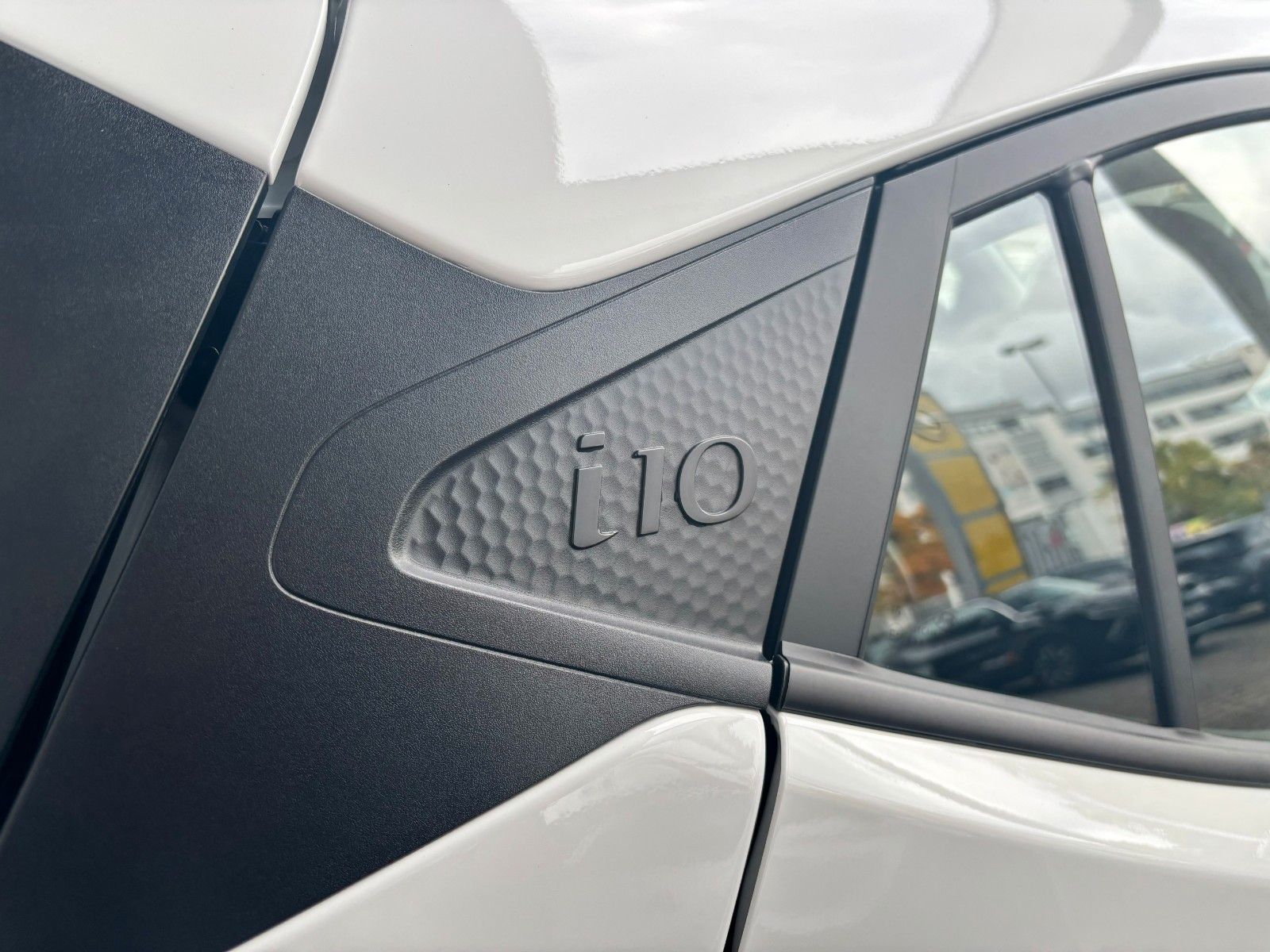 Fahrzeugabbildung Hyundai i10 Select 1.0l Navi/Klima/Kamera!