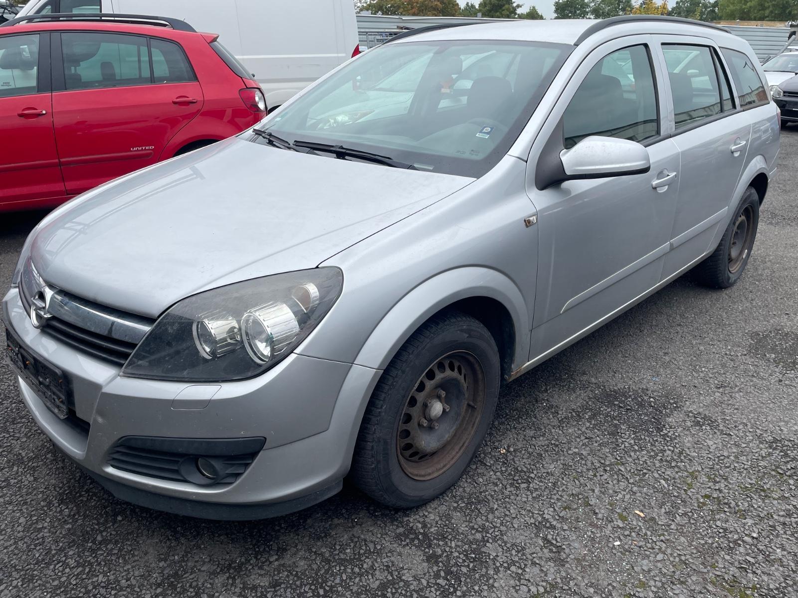 Opel Astra 2006 — interior