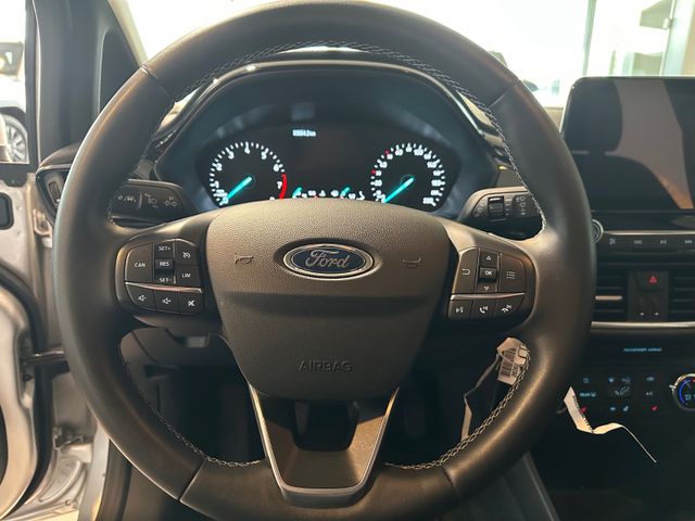 Fahrzeugabbildung Ford Fiesta Cool & Connect*NAVI*SHZ*CarPlay*TEMPOMAT