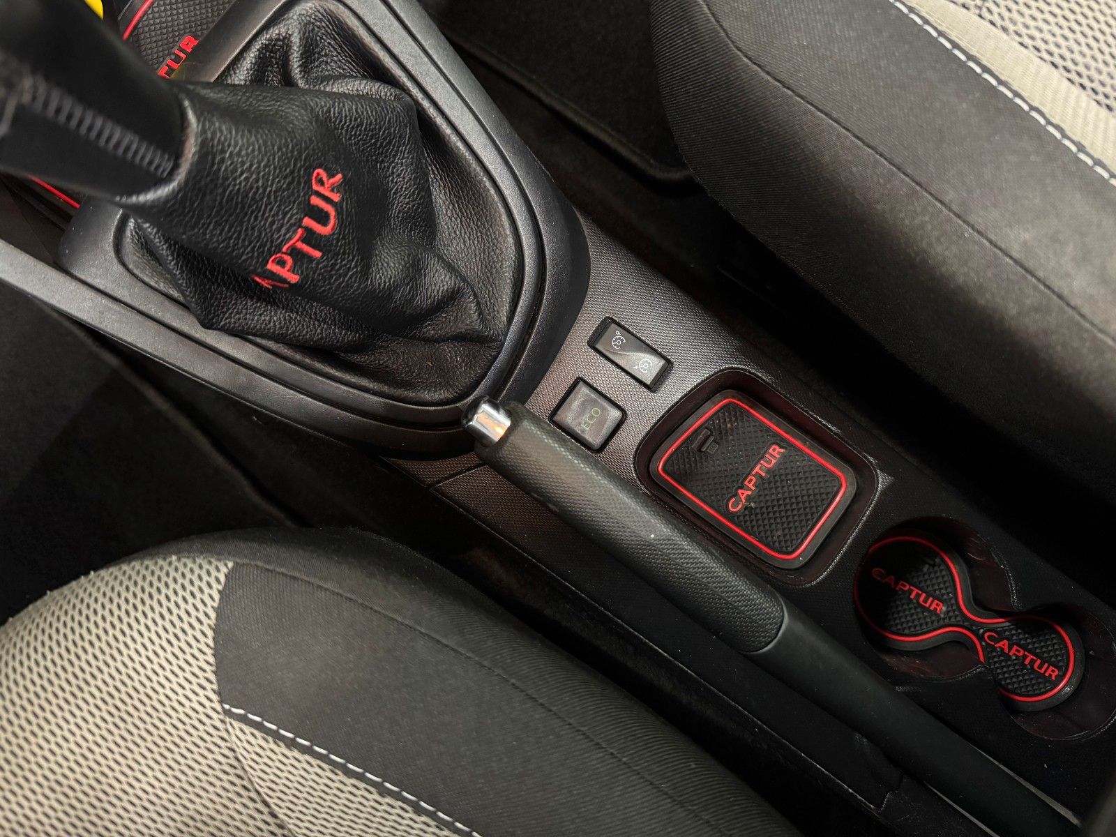 Fahrzeugabbildung Renault Captur 0.9 TCe 90 Dynamique KAMERA+NAVI+SITZH.