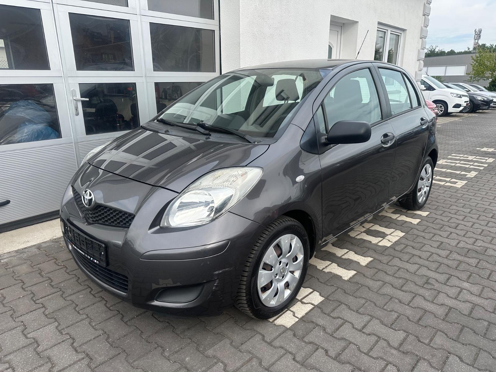 Toyota Yaris Cool+