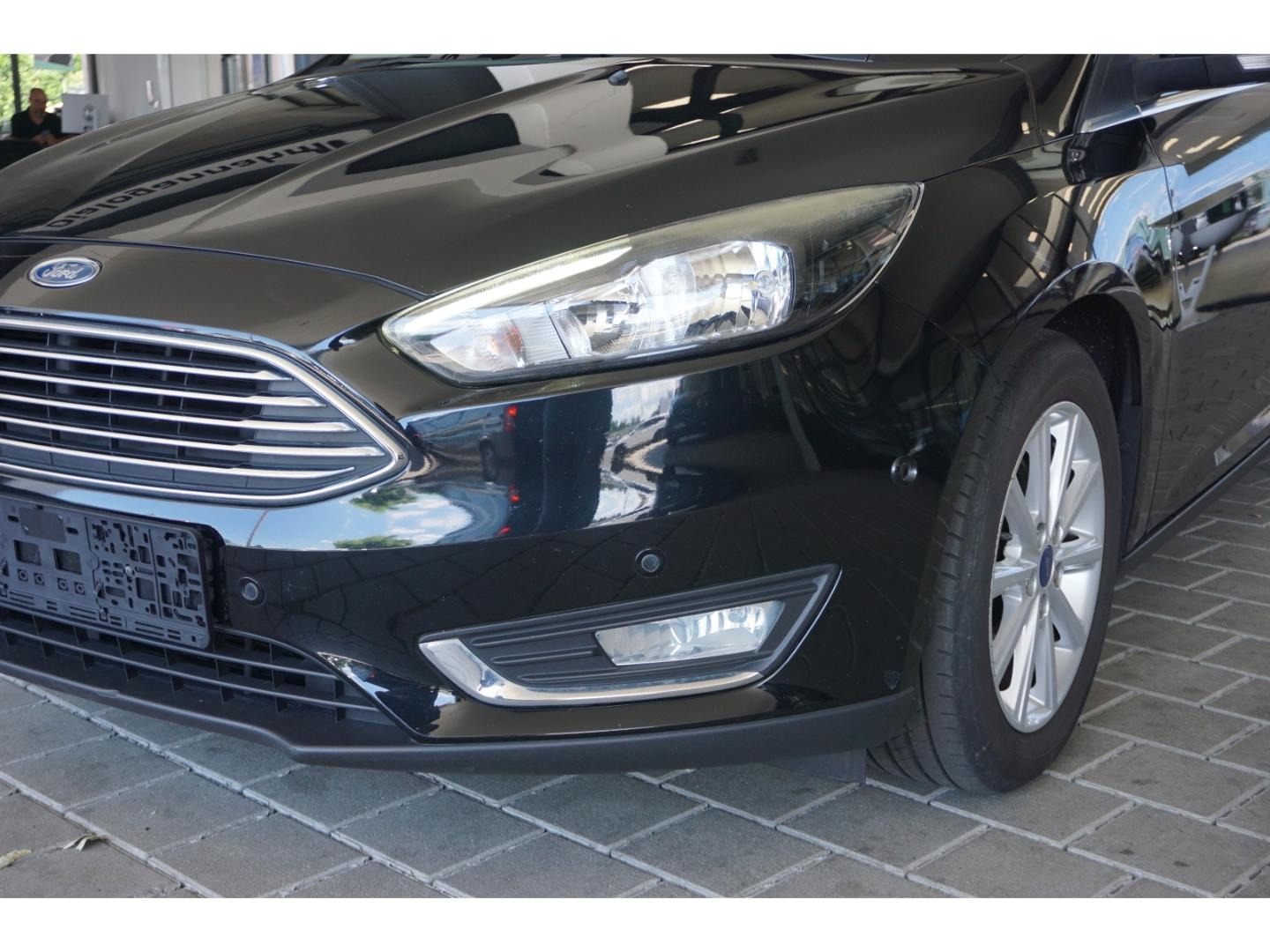 Ford Focus 1.5 EcoBoost Titanium Navi eSD SHZ LM