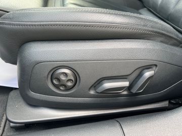 Fahrzeugabbildung Audi A4 Avant45TDI quattro SLine Virtuell Leder Sport