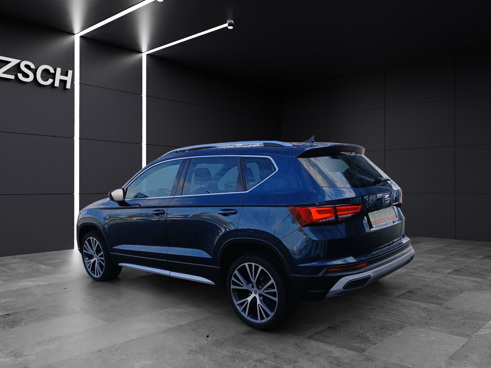 Fahrzeugabbildung SEAT Ateca TSI Xperience DSG LED AID ACC RFK SH