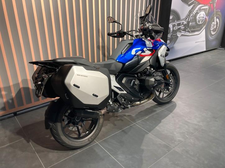 BMW R 1300 GS  Enduroschm./ Akra 