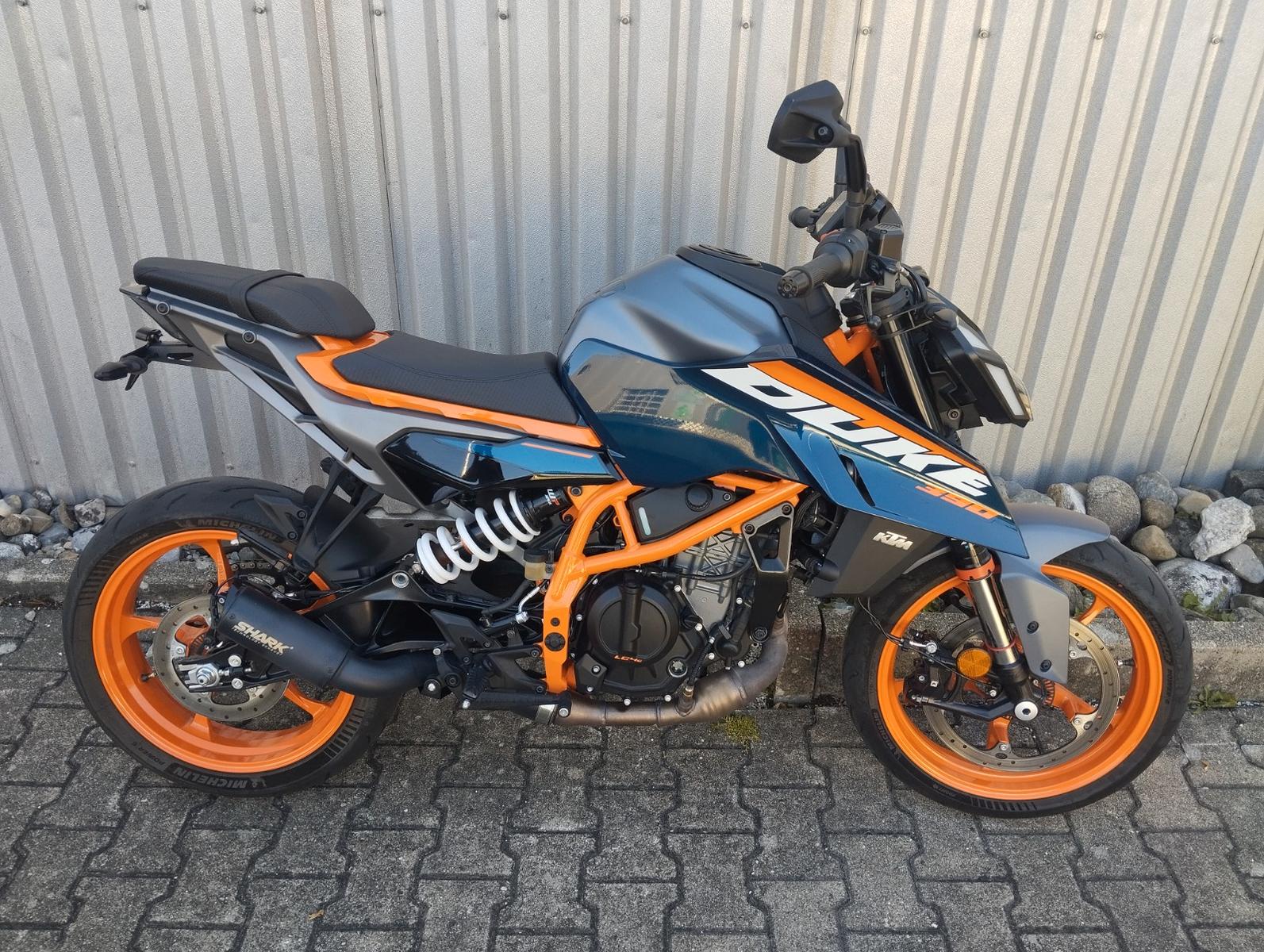 KTM 390 Duke