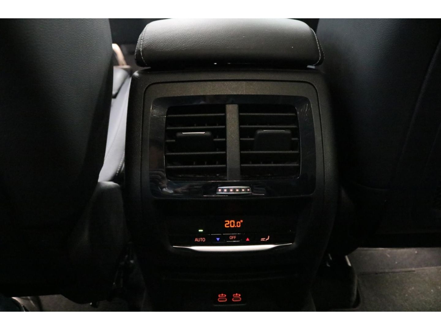 Fahrzeugabbildung BMW X3 xDrive 20 d xLine X-Line Navi el. Heckklappe