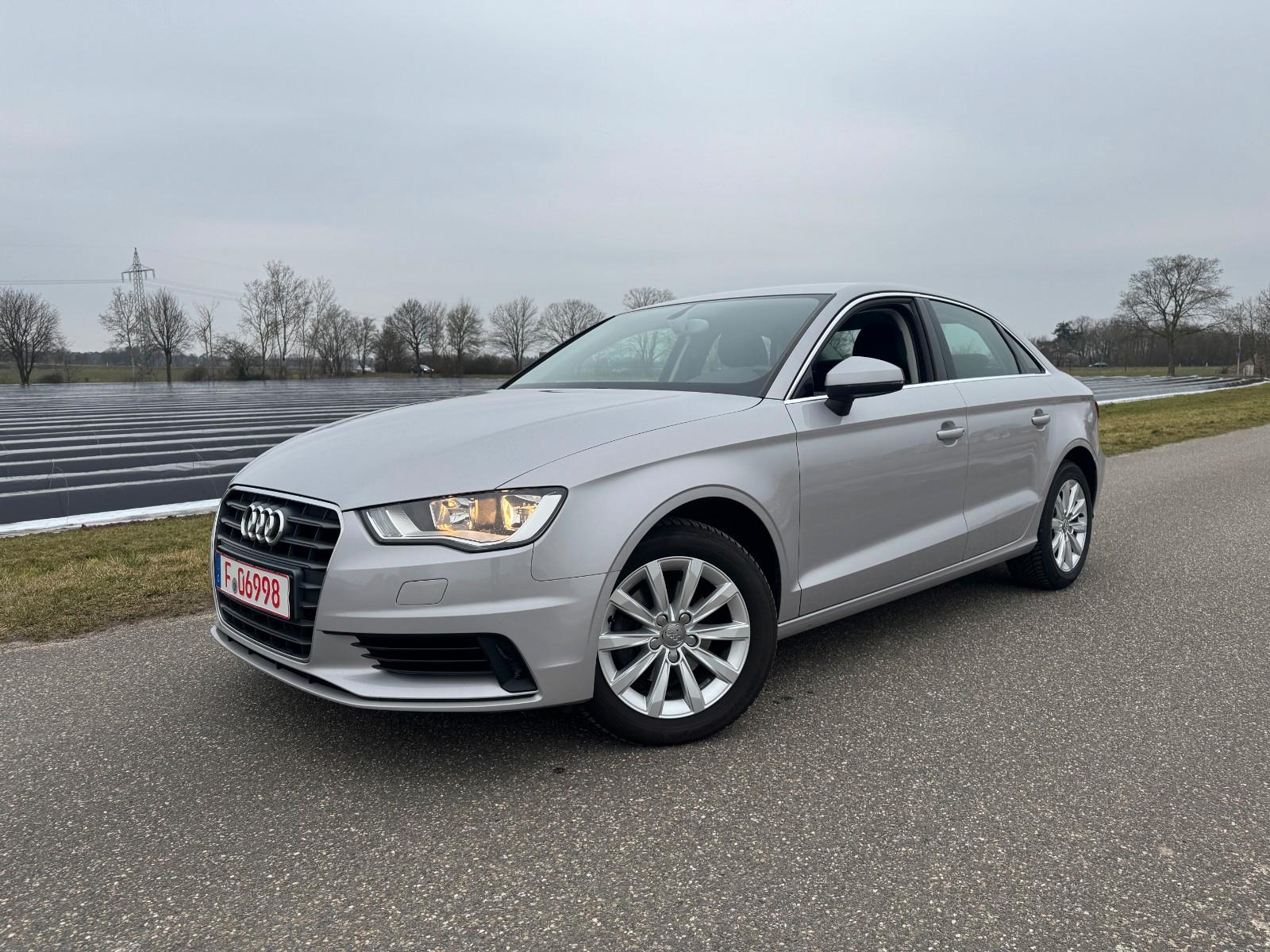 Audi A3 1.4 TFSI cod S tronic Ambiente*SCHECKHEFT*ALU