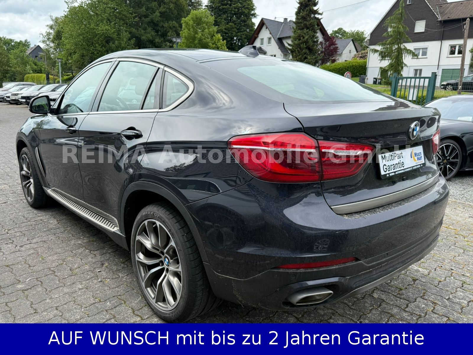 Fahrzeugabbildung BMW X6 xDrive 30 d Individual, H&K, Soft Clsoe