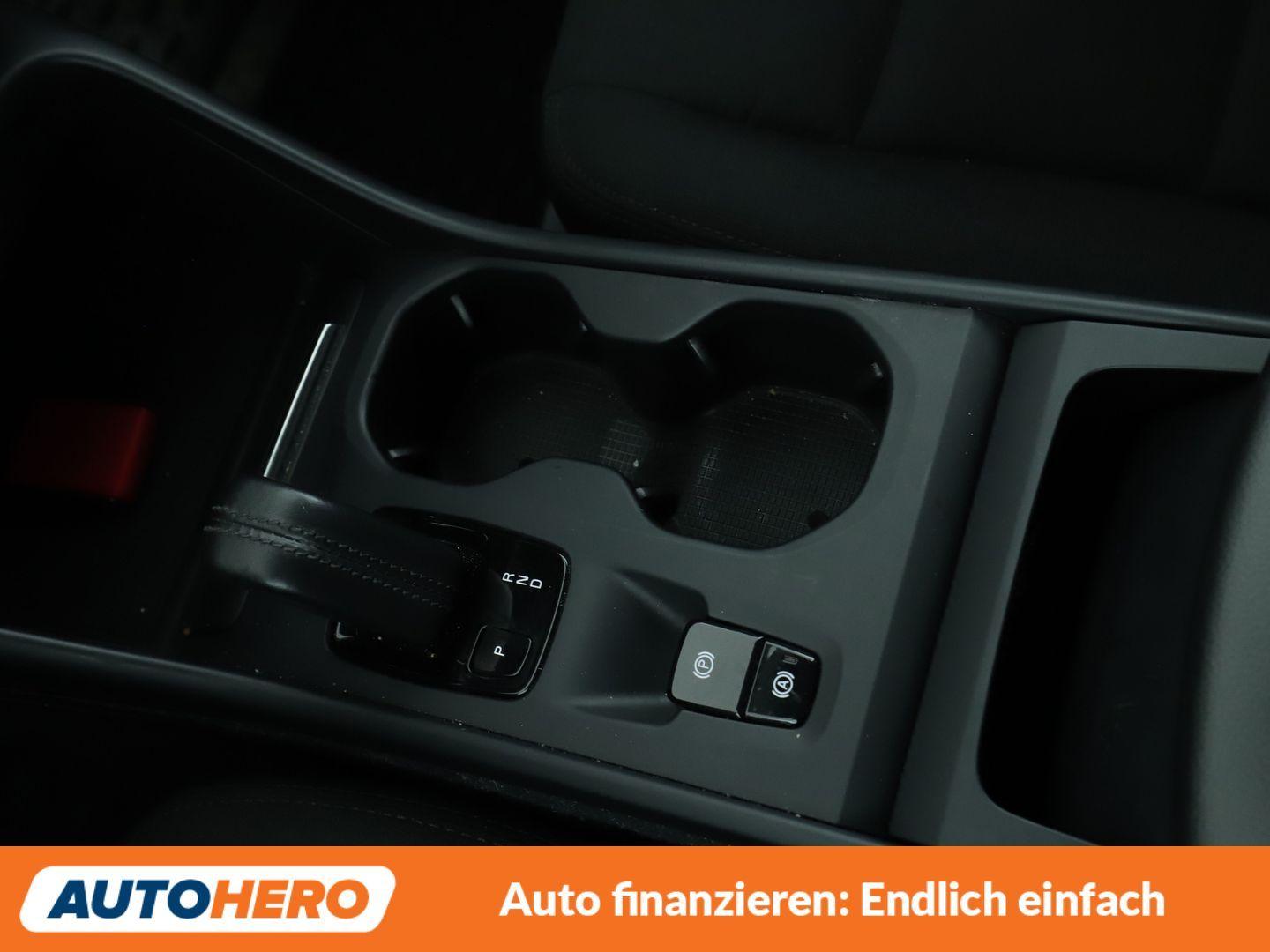 Volvo XC40 1.5 Momentum 2WD Aut.*LED*SPUR*CAM*PDC*SHZ*