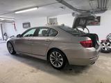 BMW 520d Limousine/Head-Up/Leder/1.Besitz ! Glasdach - BMW 520: Silber