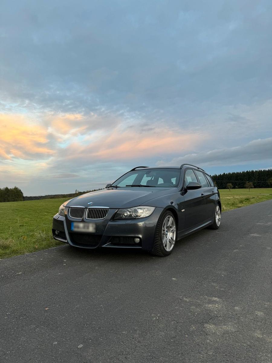 BMW 320, 2005