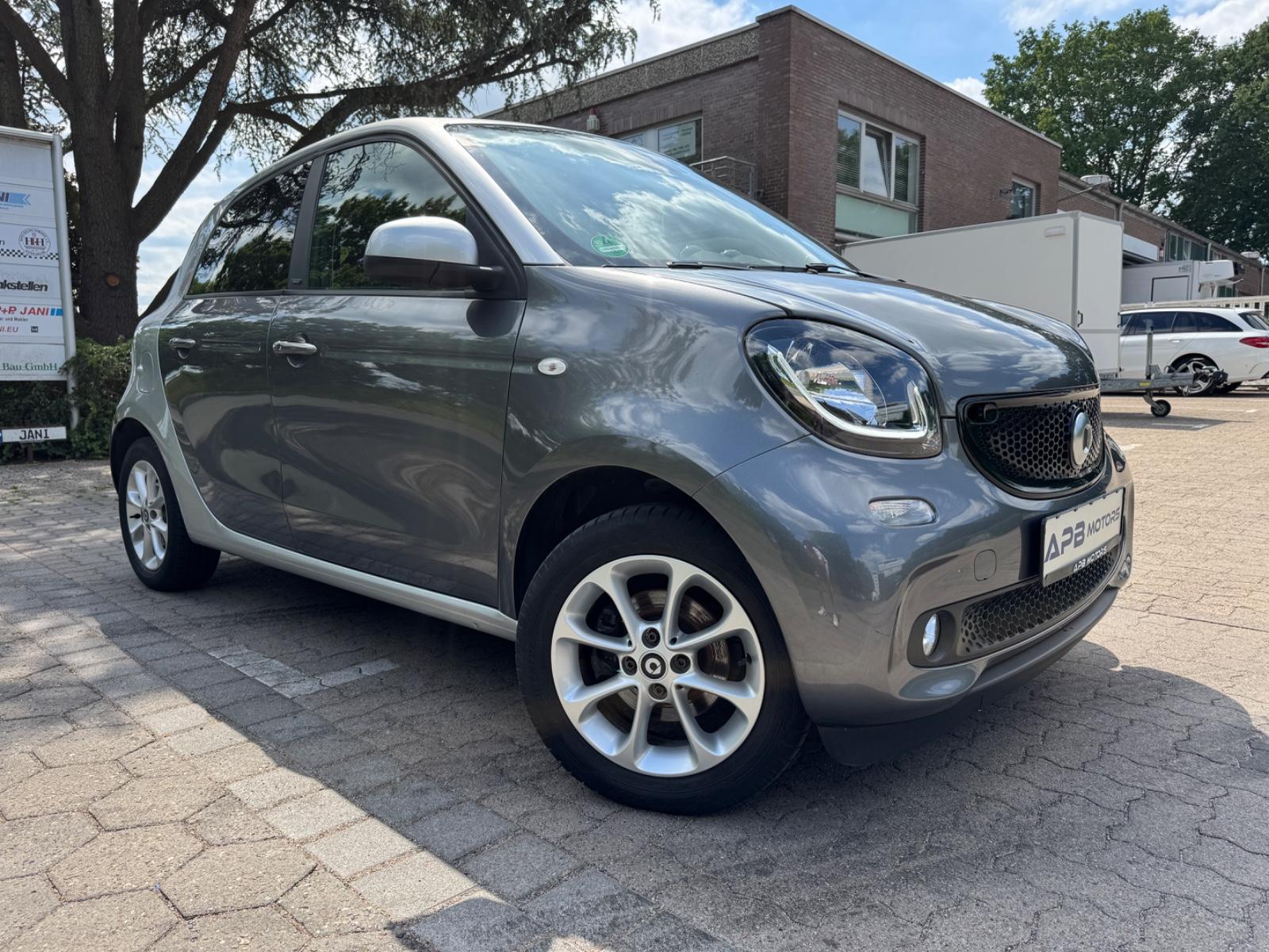 Smart ForFour 52 kW SITZHZG. NAVI BLUETOOTH GRA PDC