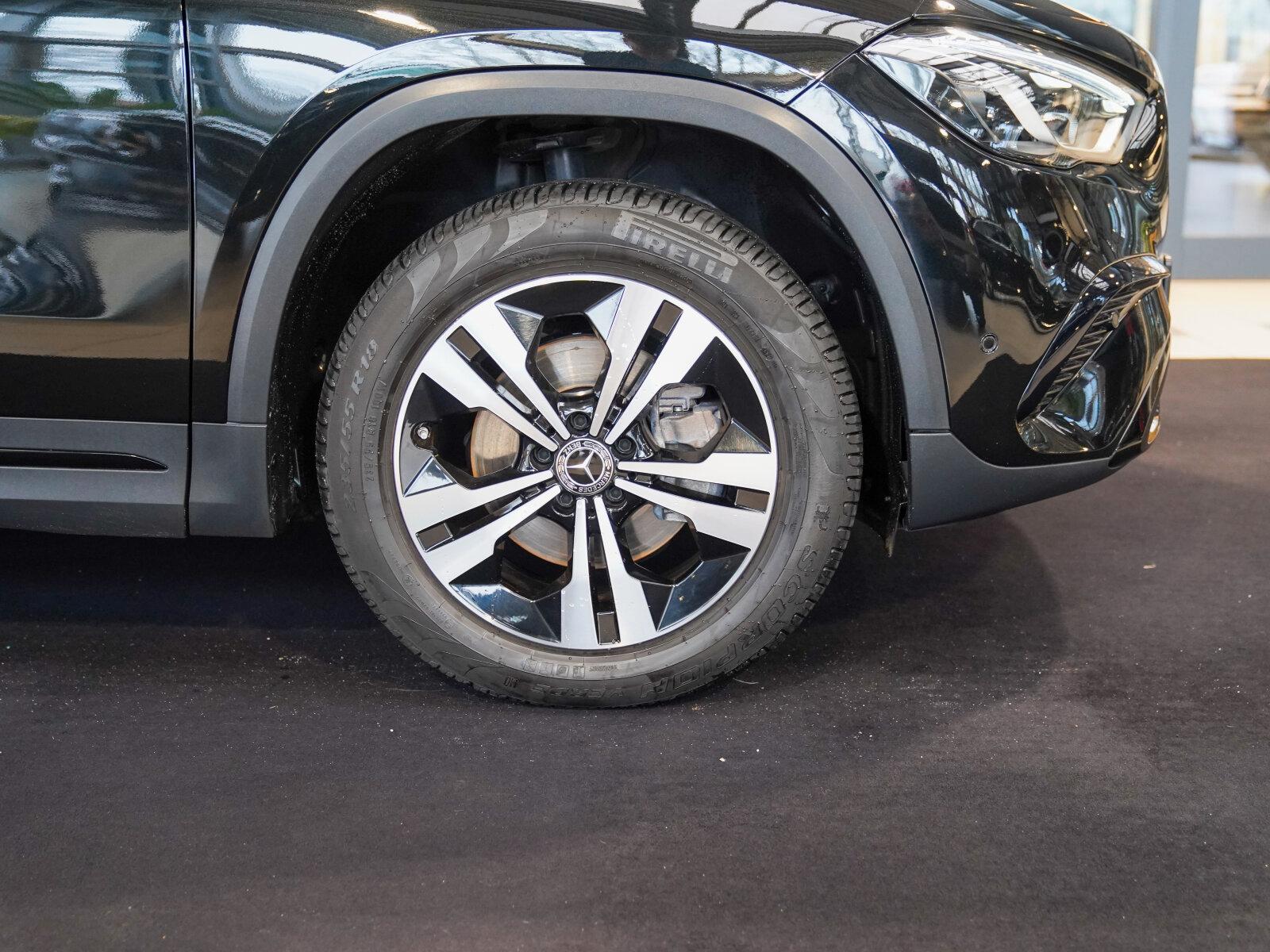 Mercedes-Benz GLA 200 d Progressive Night Leder DISTRO CarPlay