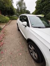Volvo XC40 T2 MomentumPro, 1. Hand, Standheizung - Volvo XC40 von privat