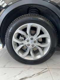 Land-Rover Discovery Sport - 10