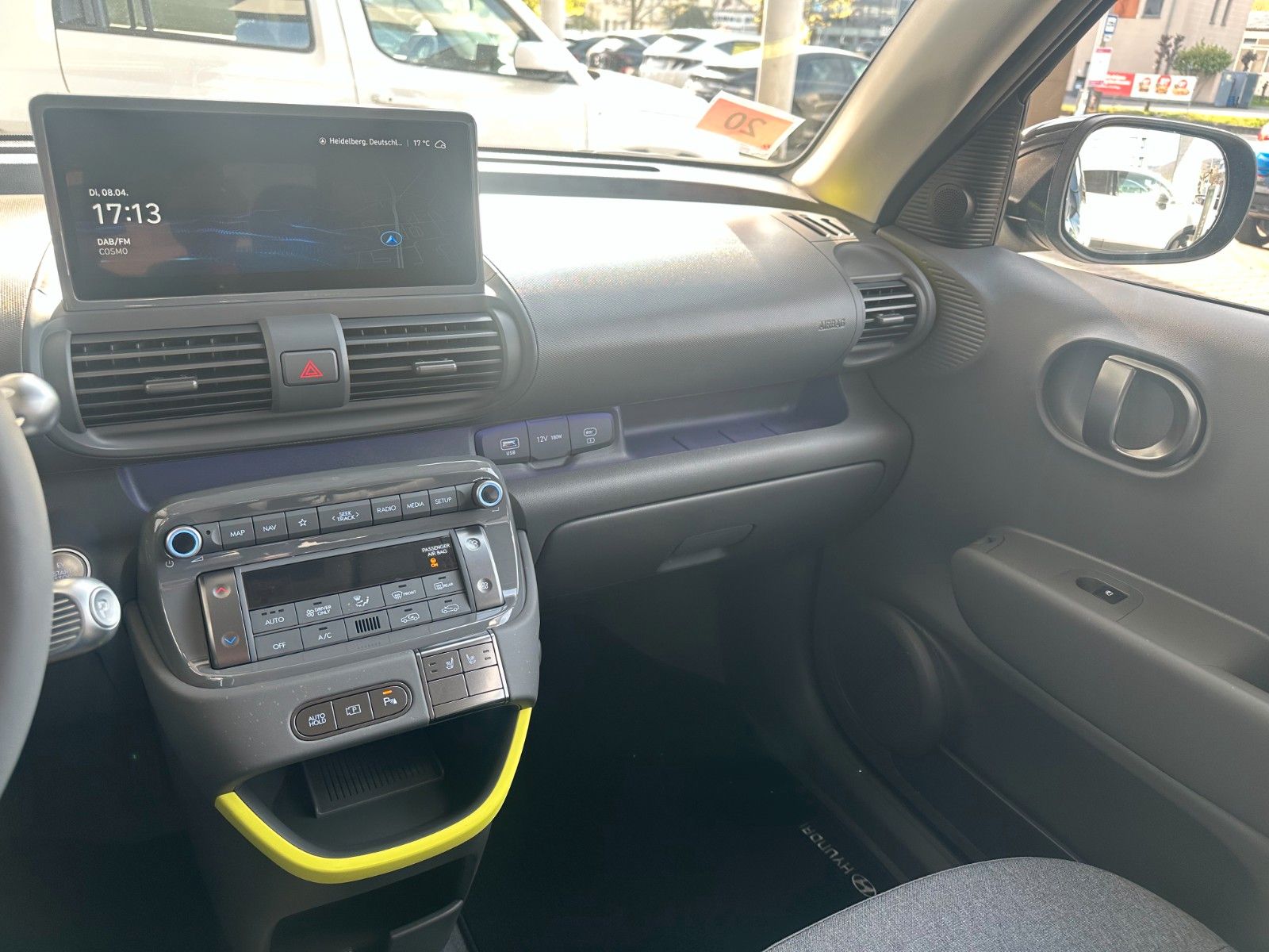 Fahrzeugabbildung Hyundai INSTER Cross 49kWh 115PS Navi/SHZ!
