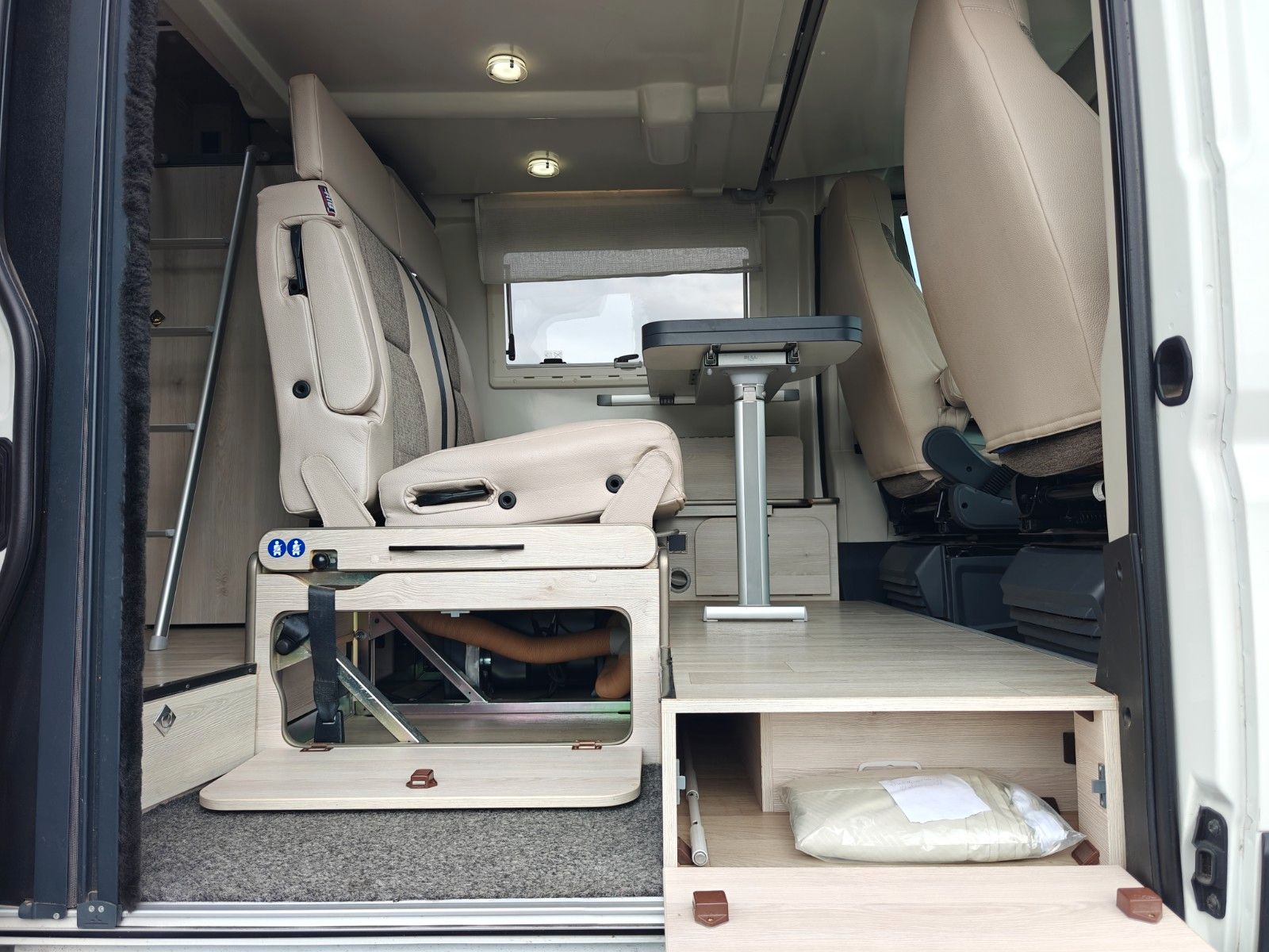 Fahrzeugabbildung Karmann Dexter 550 - Hubdach, Autom., Markise, Lithium -