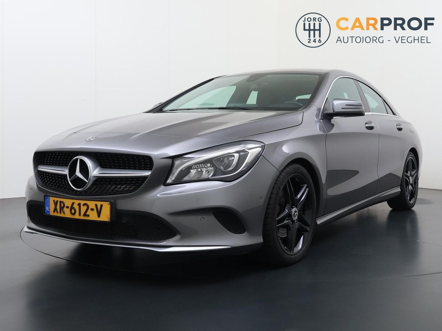 Mercedes-Benz CLA 180 Ambition 18" AMG Felgen | AHK | automati