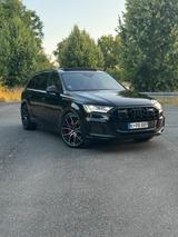 Audi SQ7 EXKLUSIVE Pano Laser Sthz - Audi SQ7 in Köln