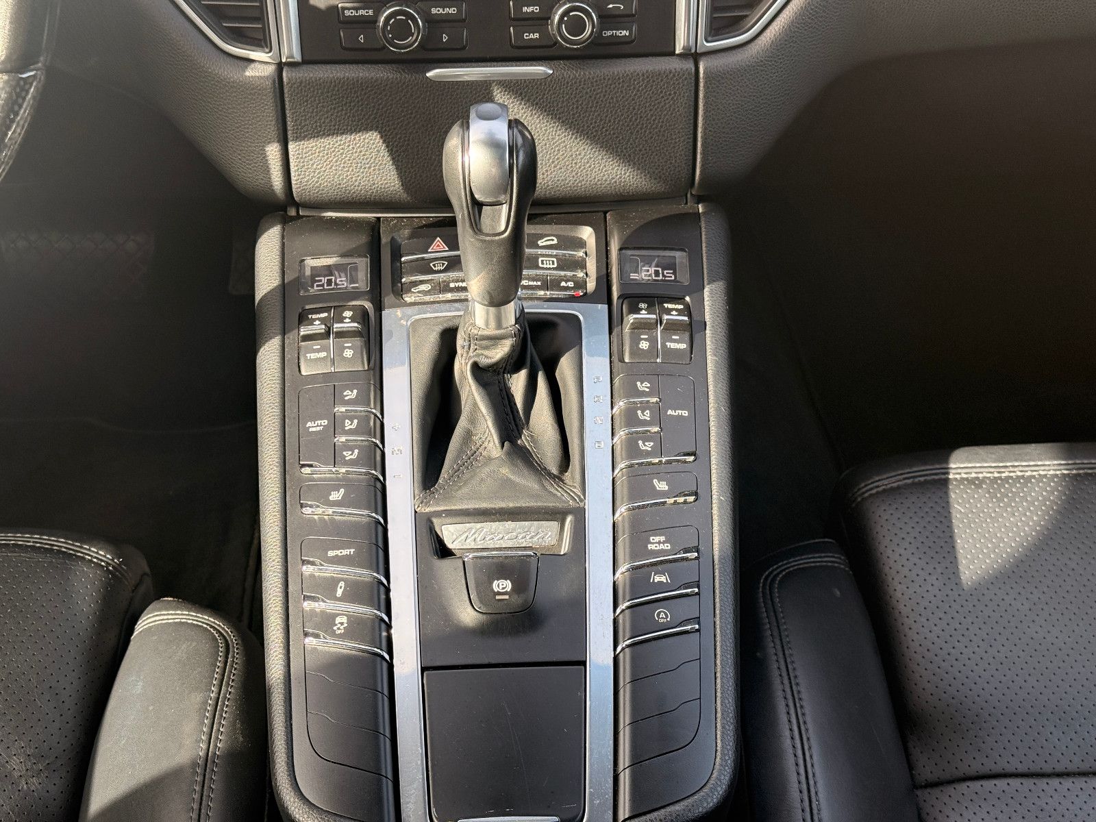 Fahrzeugabbildung Porsche Macan S Diesel/PANO/360°/MEMORY/SOUND/SHZ