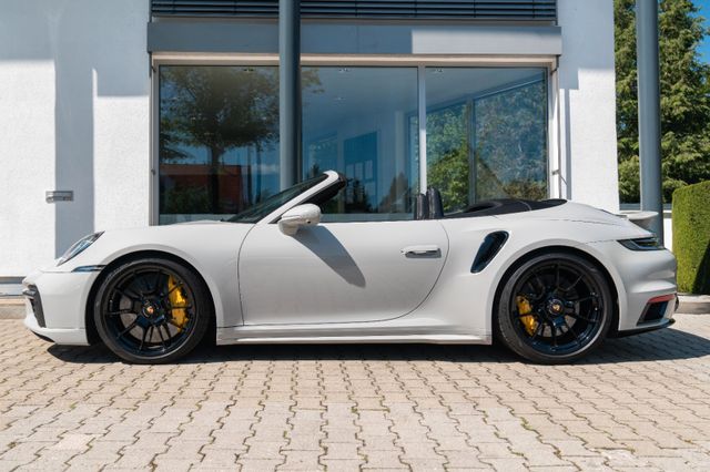 Porsche 992 Turbo S Cabrio/ NACHTSICHT/ INNO DRIVE/ BURM