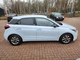 Hyundai i20 1.2 - 1.Hand/Klima/ALU/Sitzheizung - Hyundai i20 Gebrauchtwagen in Bremen