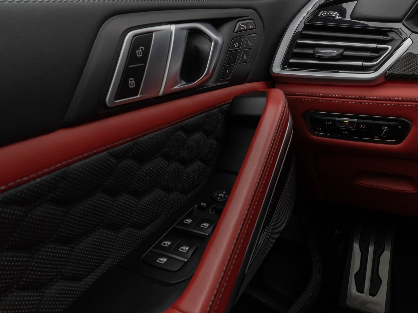 Fahrzeugabbildung BMW X6 M Competition Individual Panorama SoftCl Voll