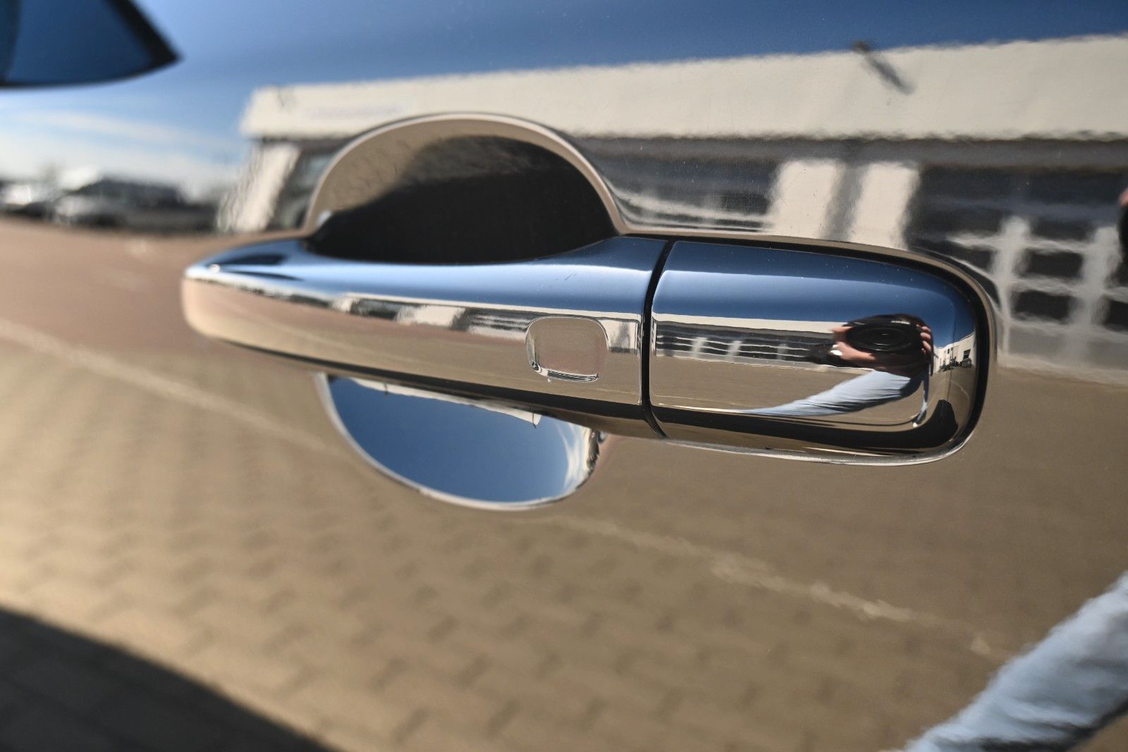 Fahrzeugabbildung Volvo V60 D4 Autom. Summum*NAVI*STDHZG*RFK*