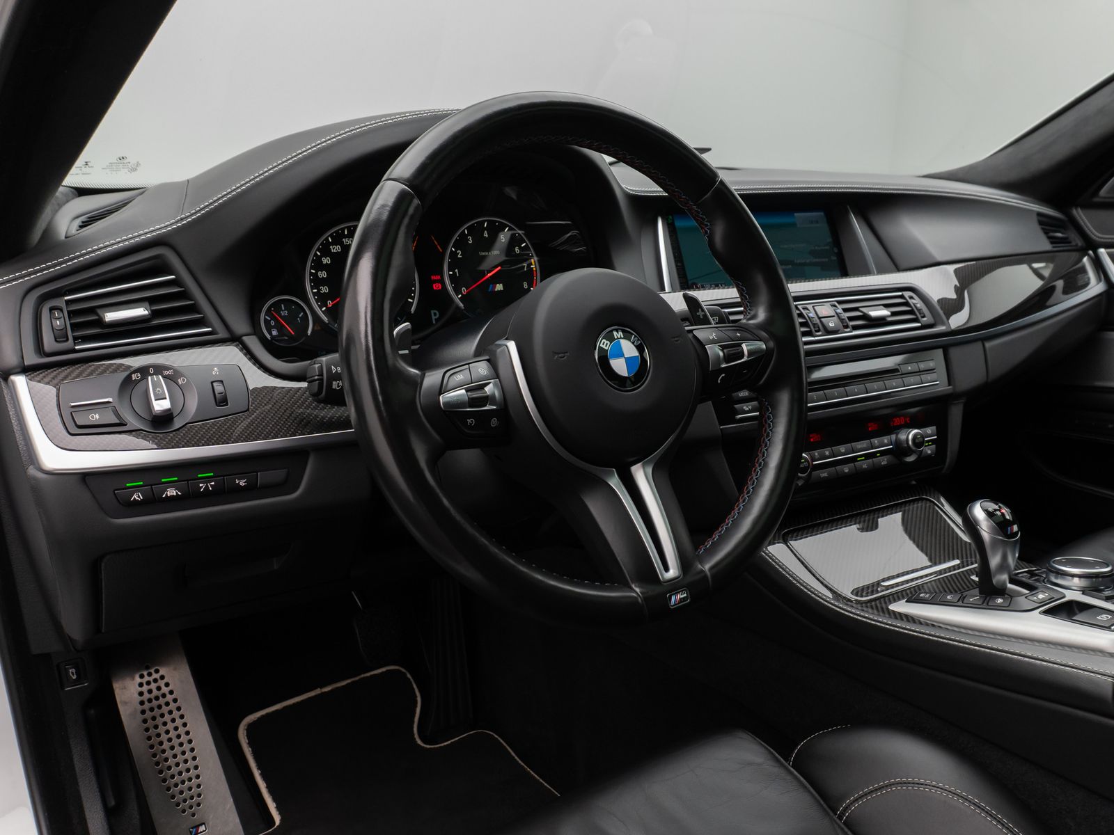 Fahrzeugabbildung BMW M5 Competition Edition 1/200 360°HUD B&O SoftCl