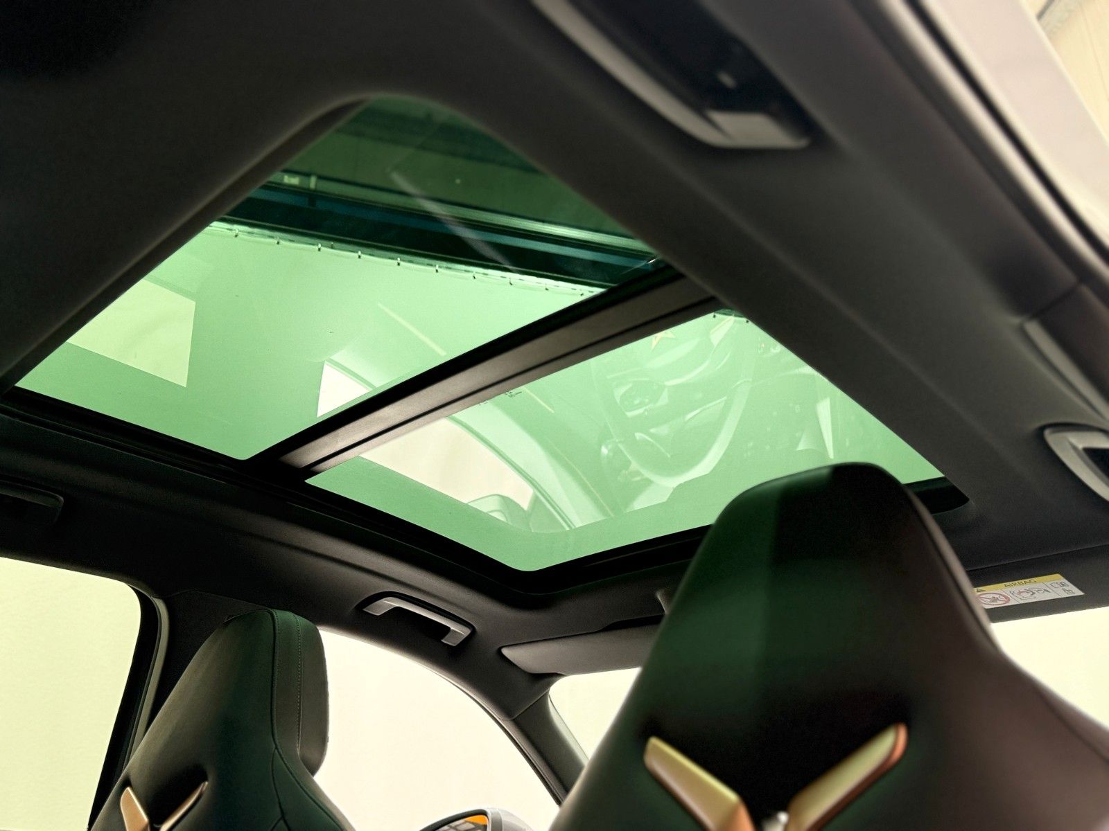 Fahrzeugabbildung CUPRA Terramar 2.0 TSI 195 kW 4Drive VZ