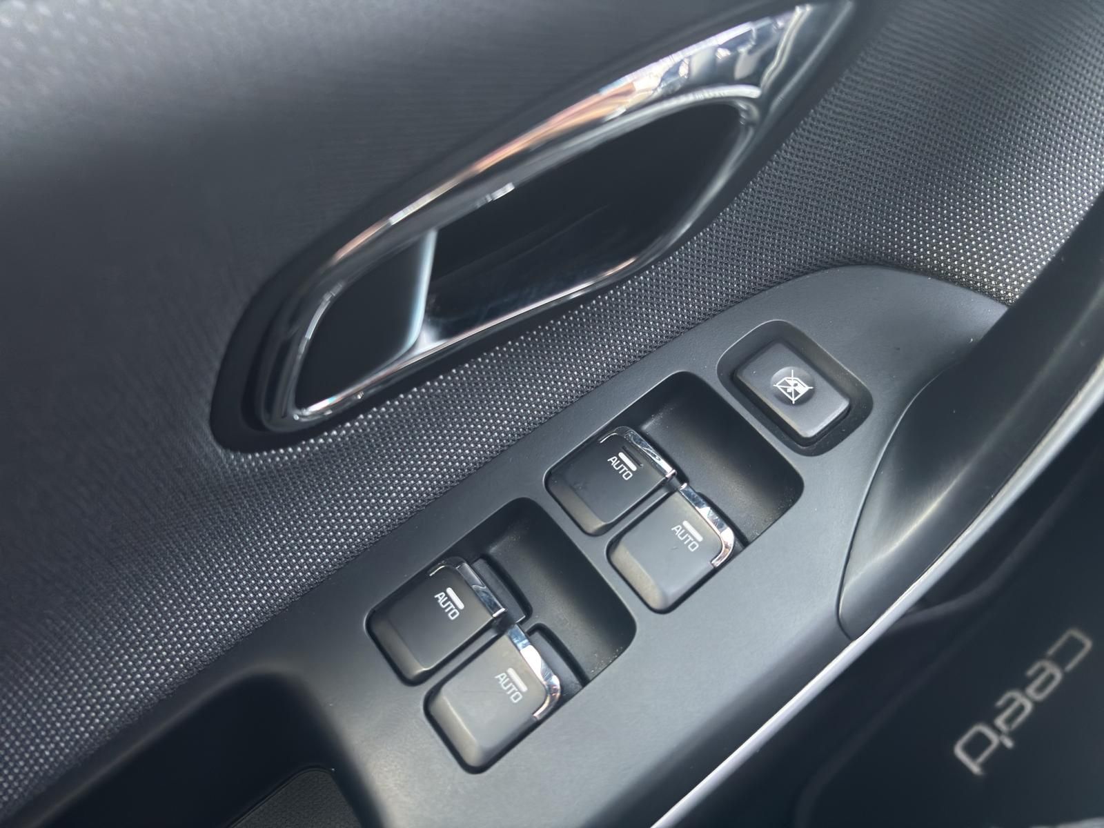 Ceed UEFA Euro 2016 1.4 KAT SHZ KLIMAAUTO RFK