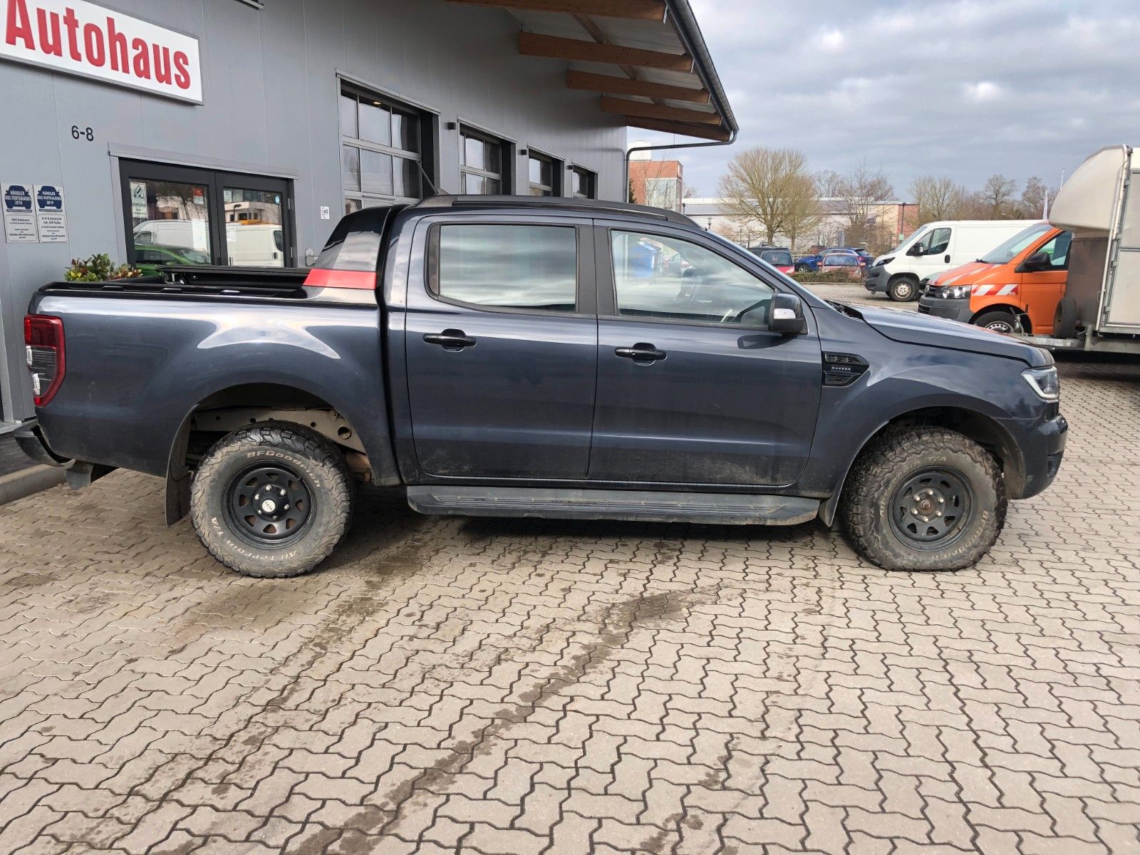 Fahrzeugabbildung Ford Ranger Wildtrak Doppelkabine 4x4 Unfall