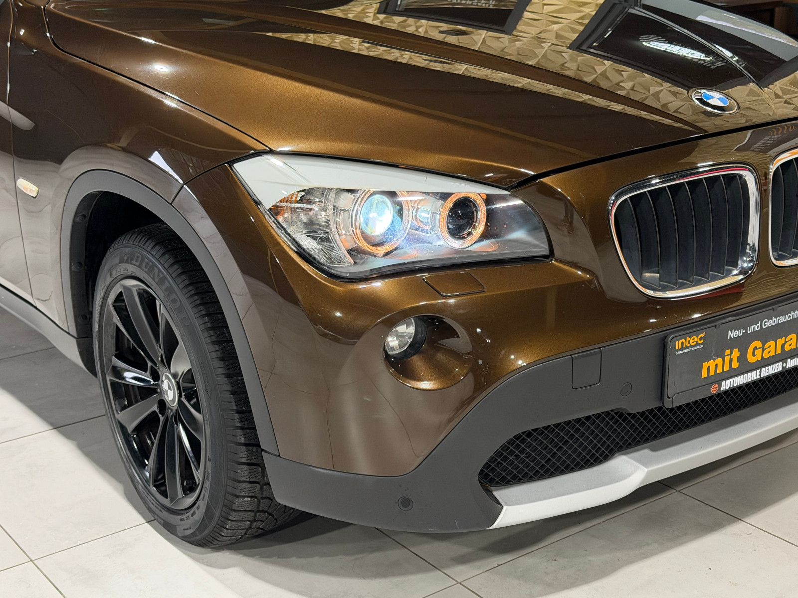 Fahrzeugabbildung BMW X1 20 i sDrive/NAVI/LEDER/XENON/KAMERA