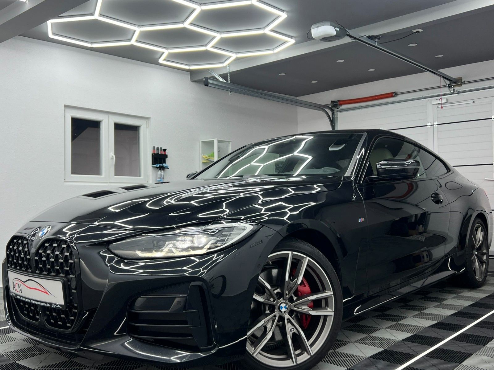 Fahrzeugabbildung BMW M440 i xDrive/LED/DAB/KAM/MEMORY/BICOLOR 19 ZOLL