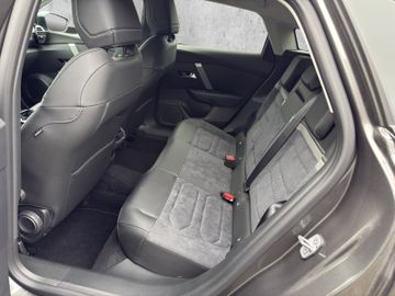 Citroën C4 1.2 PureTech 130 Max HUD+Kam.+KeyLess+LED+SHZ