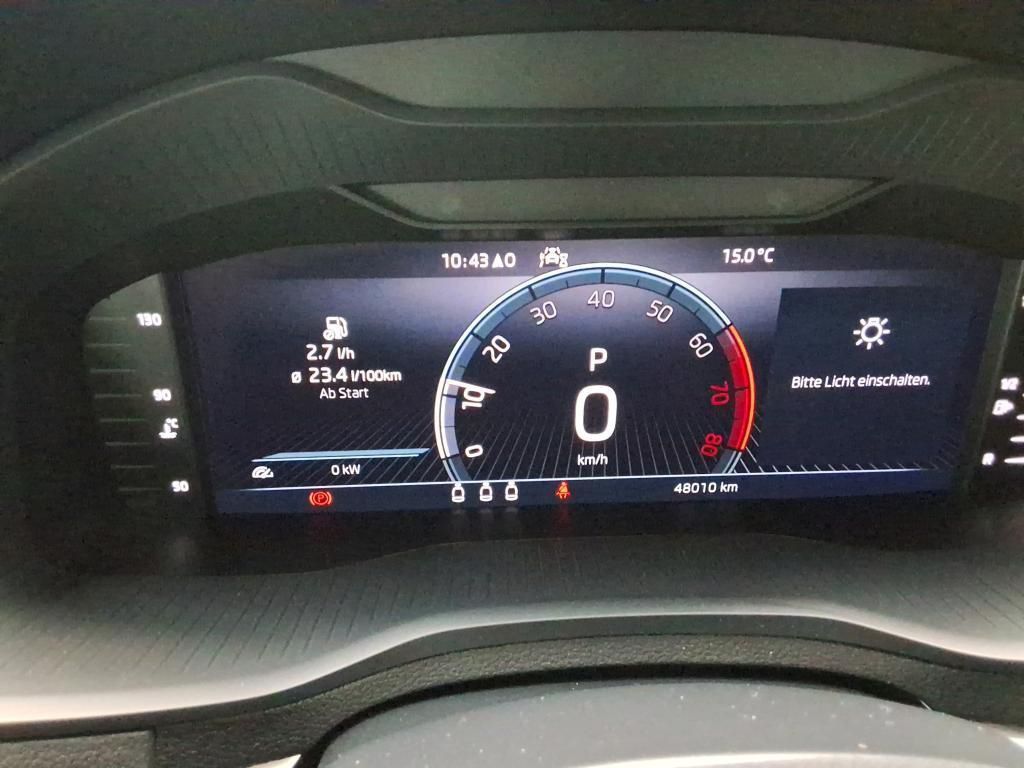 Skoda Karoq Ambition 1.5 TSI AHK*Tempo*PDC*SH*Klima