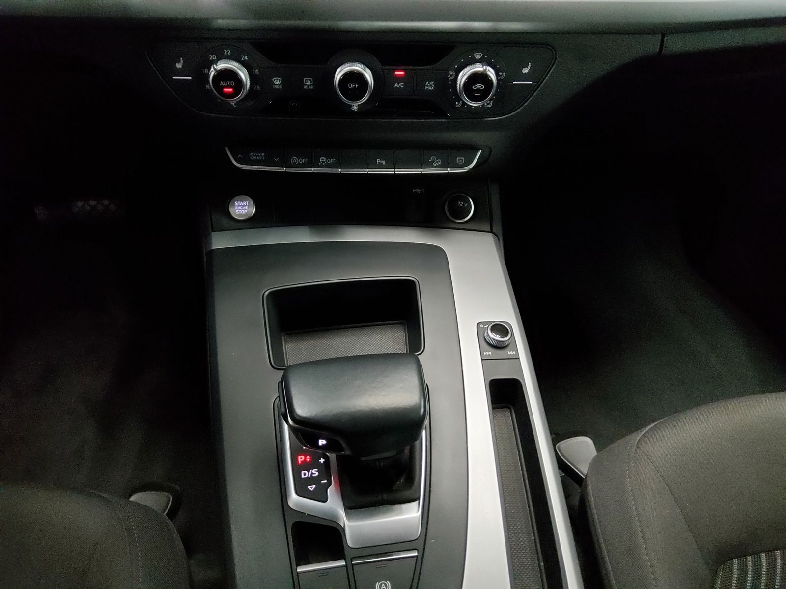 Audi Q5 35 TDI Navi LED Virtual ACC foto 6