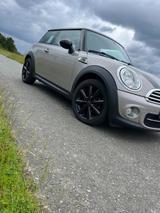 MINI Cooper D (Achsen entrostet und konserviert)