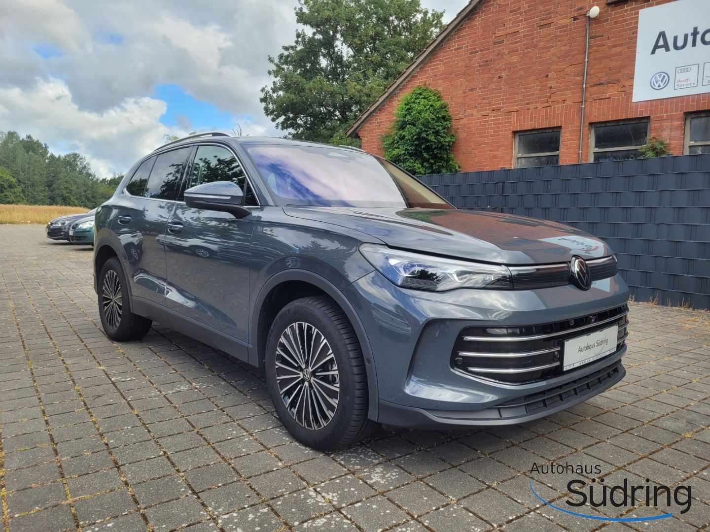 Tiguan Elegance 1,5 eHybrid AHK Navi 360 Kamera